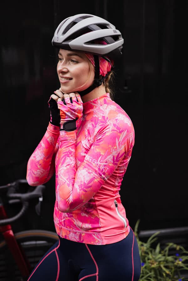roze fietskleding accessoires dames